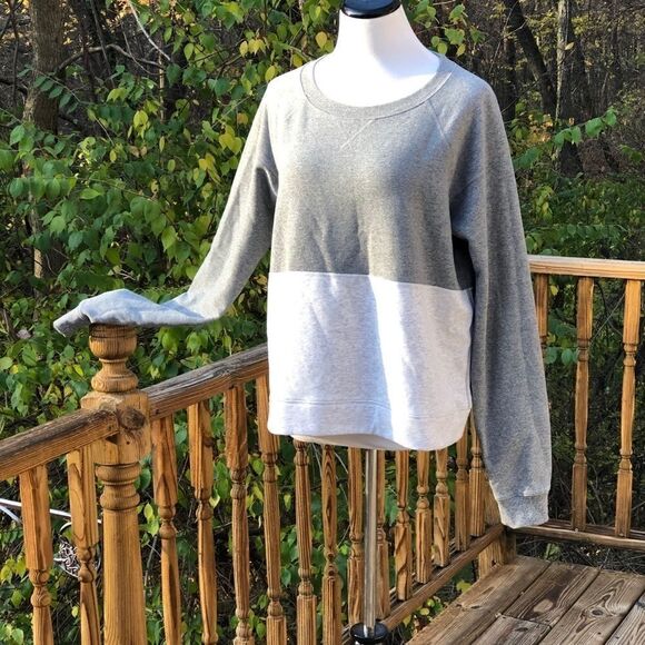 Lucy Activewear 2 Tone Gray Long Sleeve Sweatshirt - Picture 1 of 10